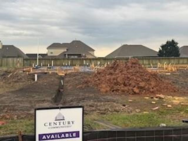 1597 Elm Court, Angleton, TX 77515