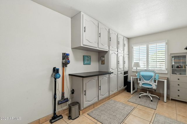 7838 E KIOWA Avenue, Mesa, AZ 85209