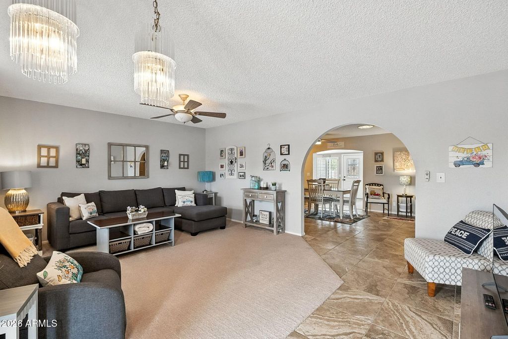 7838 E KIOWA Avenue, Mesa, AZ 85209