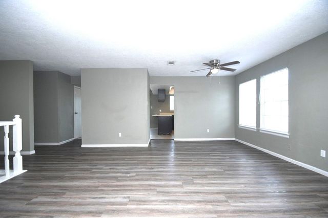 379 Richvale Lane, Houston, TX 77598