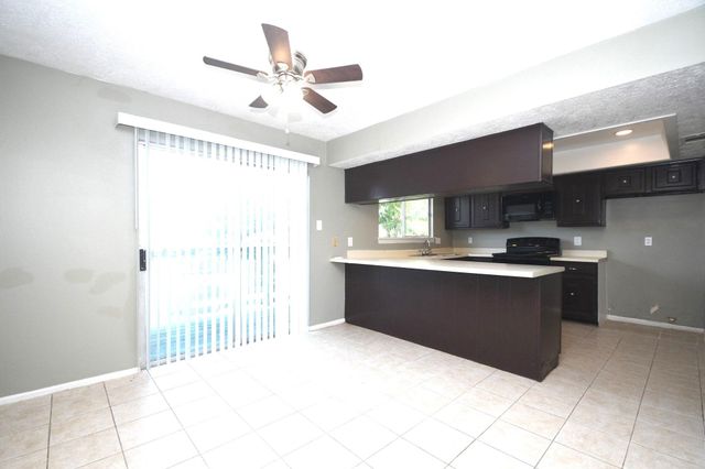 379 Richvale Lane, Houston, TX 77598