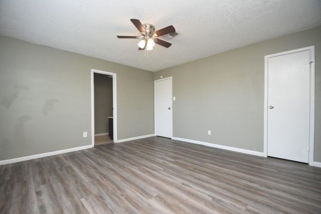 379 Richvale Lane, Houston, TX 77598