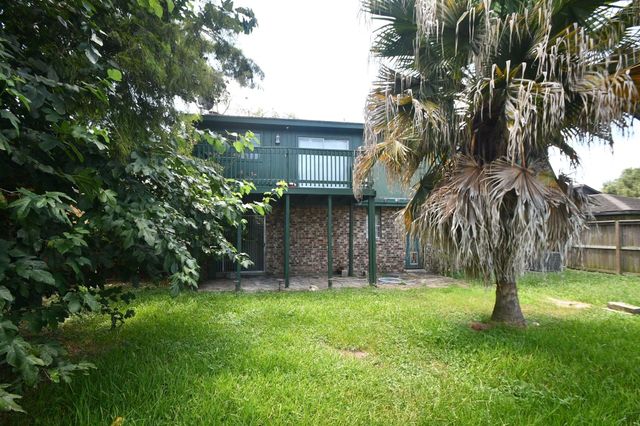 379 Richvale Lane, Houston, TX 77598