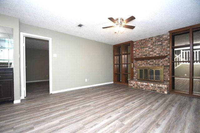 379 Richvale Lane, Houston, TX 77598