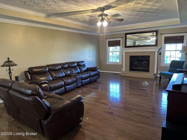 1002 Cobblestone Way, Shepherdsville, KY 40165