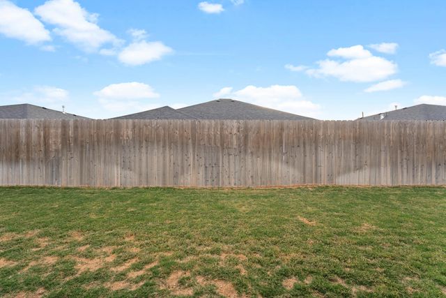 2005 Panhandle Avenue, Wolfforth, TX 79382