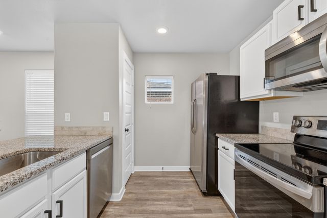 2005 Panhandle Avenue, Wolfforth, TX 79382