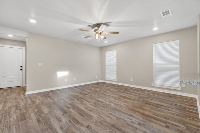 2005 Panhandle Avenue, Wolfforth, TX 79382