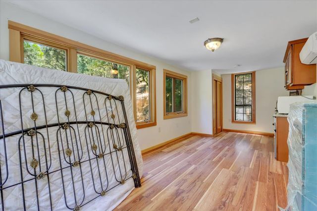 20328 Dog Bar Rd, Grass Valley, CA 95949