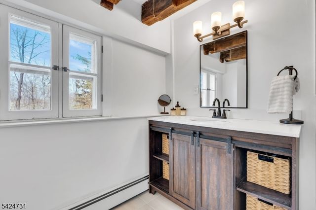 2041 Raritan Rd, Scotch Plains Twp., NJ 07076