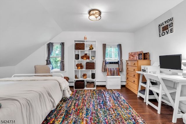2041 Raritan Rd, Scotch Plains Twp., NJ 07076