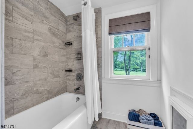 2041 Raritan Rd, Scotch Plains Twp., NJ 07076
