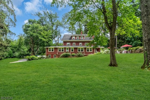 2041 Raritan Rd, Scotch Plains Twp., NJ 07076