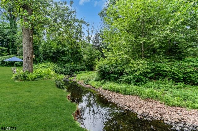 2041 Raritan Rd, Scotch Plains Twp., NJ 07076