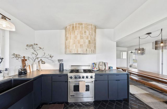 330 Delgada Avenue, Yucca Valley, CA 92284