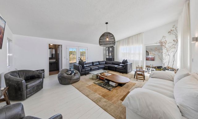 330 Delgada Avenue, Yucca Valley, CA 92284