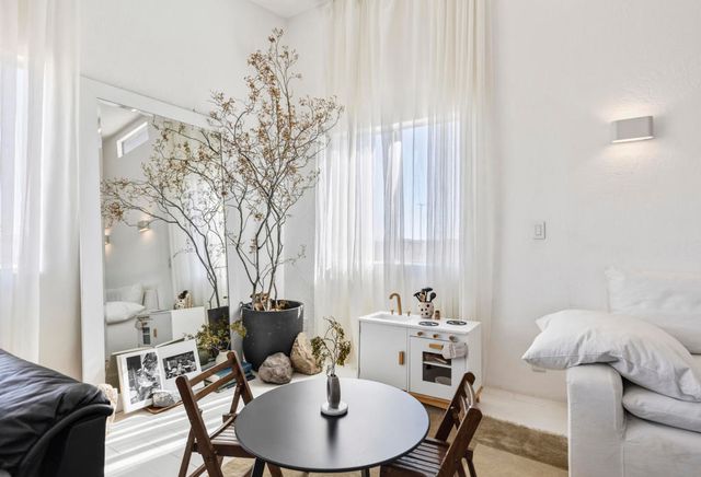 330 Delgada Avenue, Yucca Valley, CA 92284