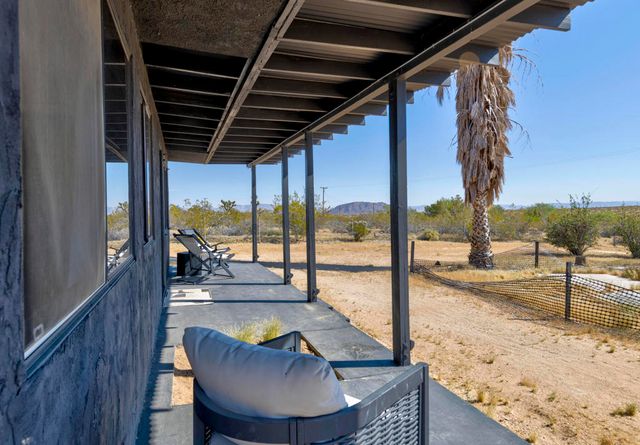 330 Delgada Avenue, Yucca Valley, CA 92284