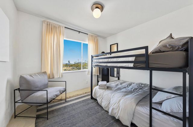 330 Delgada Avenue, Yucca Valley, CA 92284