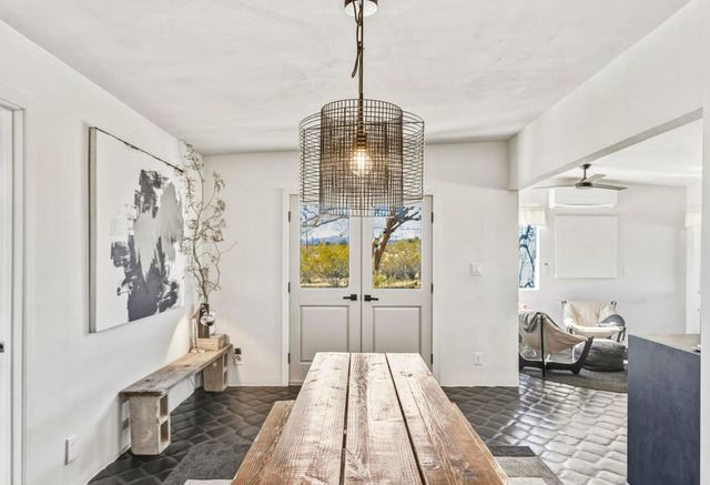 330 Delgada Avenue, Yucca Valley, CA 92284