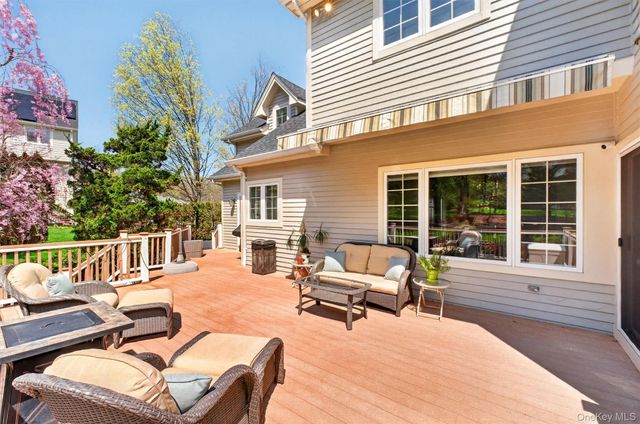 75 Kensington Lane, Yorktown Heights, NY 10598