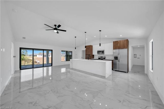 1901 NW 30th ST, Cape Coral, FL 33993