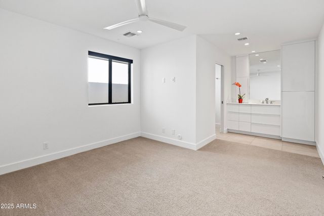 4218 E PALO VERDE Drive, Phoenix, AZ 85018