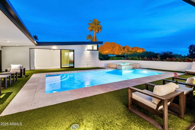 4218 E PALO VERDE Drive, Phoenix, AZ 85018