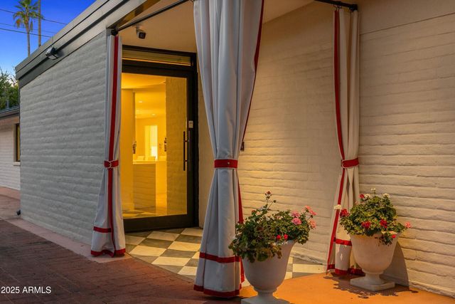 4218 E PALO VERDE Drive, Phoenix, AZ 85018