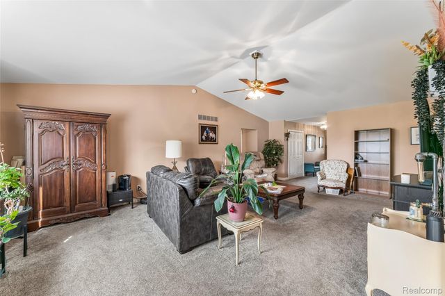 7039 Rosewood Drive, Clayton Charter Township, MI 48433