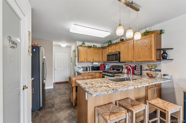 7039 Rosewood Drive, Clayton Charter Township, MI 48433