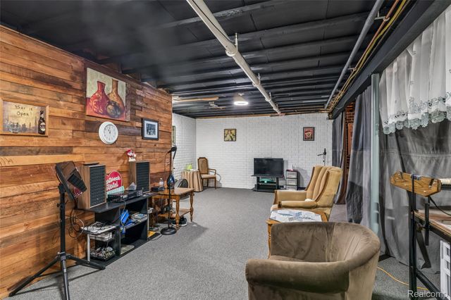 7039 Rosewood Drive, Clayton Charter Township, MI 48433