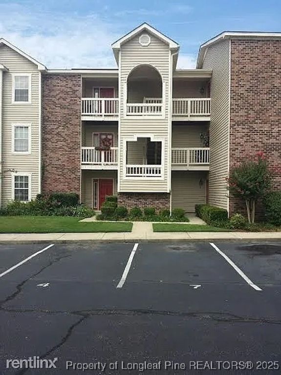 2705 Preston Woods Lane 3, Fayetteville, NC 28303