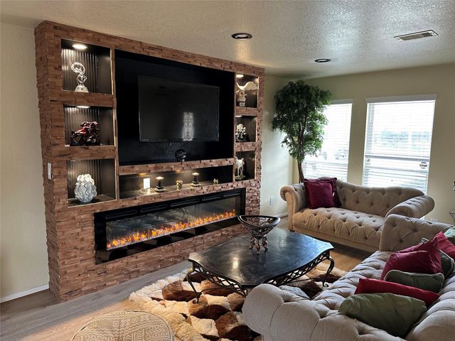 16107 Sheldon Ridge Way, Houston, TX 77044