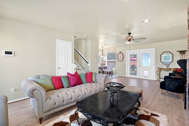 16107 Sheldon Ridge Way, Houston, TX 77044