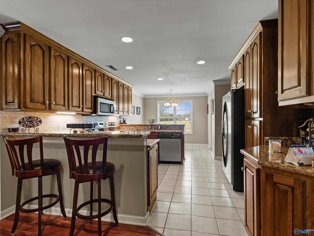 18280 Alabama Highway 20, Hillsboro, AL 35643