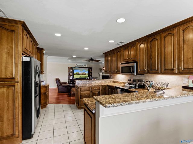 18280 Alabama Highway 20, Hillsboro, AL 35643