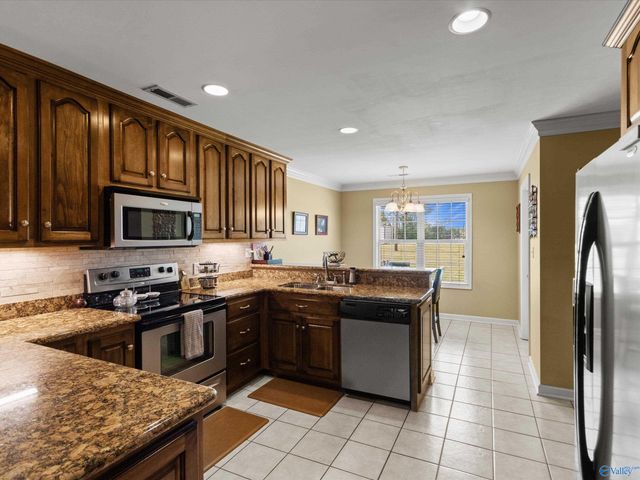 18280 Alabama Highway 20, Hillsboro, AL 35643