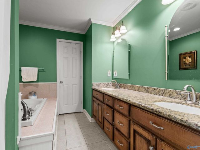 18280 Alabama Highway 20, Hillsboro, AL 35643
