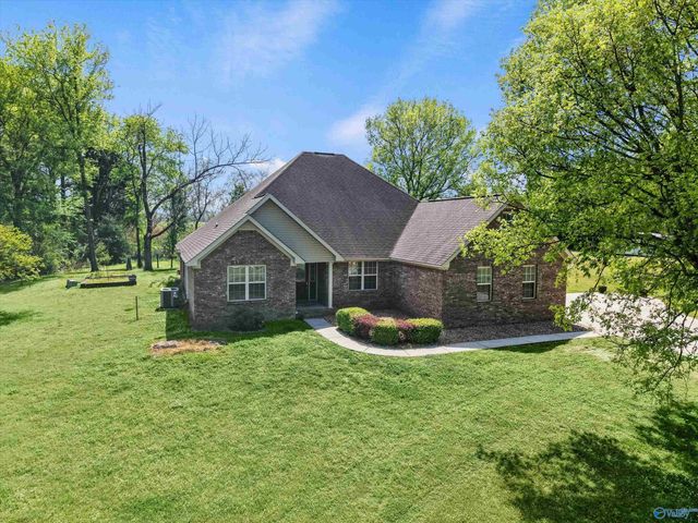 18280 Alabama Highway 20, Hillsboro, AL 35643