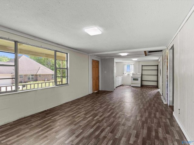 18280 Alabama Highway 20, Hillsboro, AL 35643