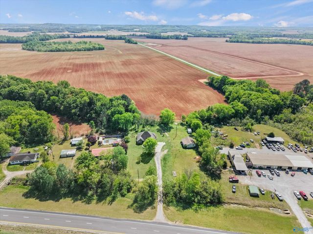 18280 Alabama Highway 20, Hillsboro, AL 35643