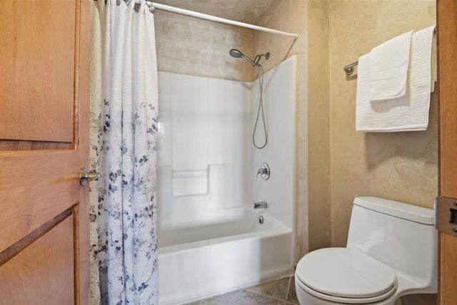 N9427 DUSTY DRIVE, Appleton, WI 54915