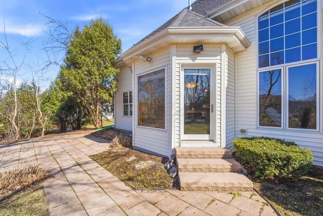 N9427 DUSTY DRIVE, Appleton, WI 54915