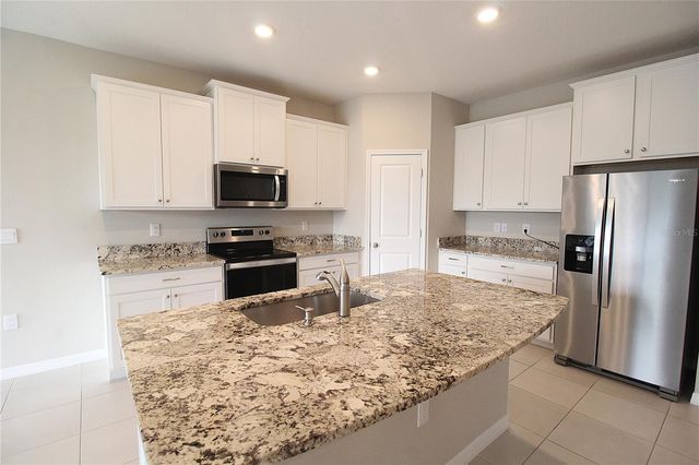 511 158TH STREET E, Bradenton, FL 34212