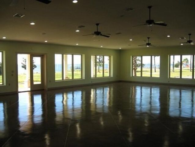 7456 Woodmont Road, Navarre, FL 32566