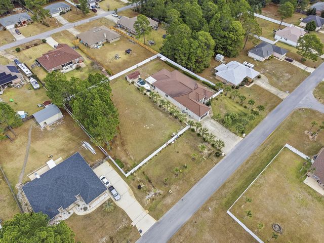 7456 Woodmont Road, Navarre, FL 32566