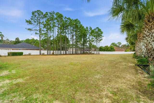 7456 Woodmont Road, Navarre, FL 32566