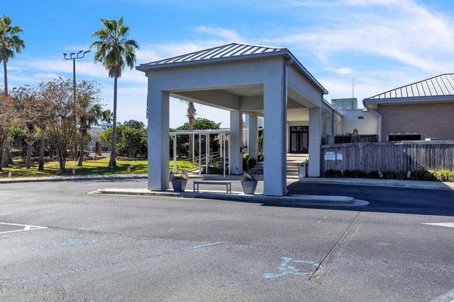 7456 Woodmont Road, Navarre, FL 32566