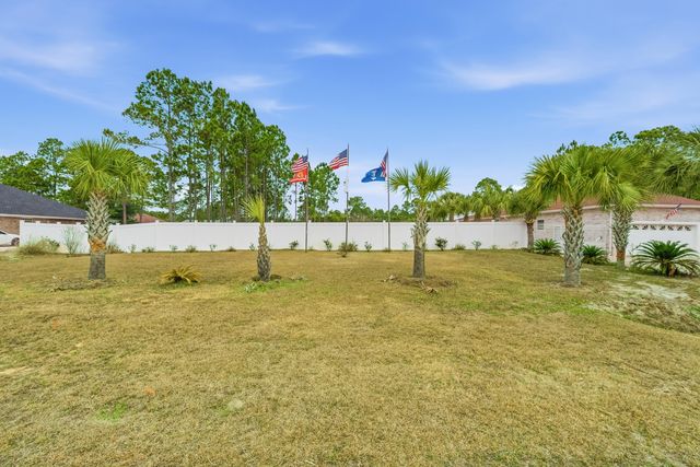 7456 Woodmont Road, Navarre, FL 32566